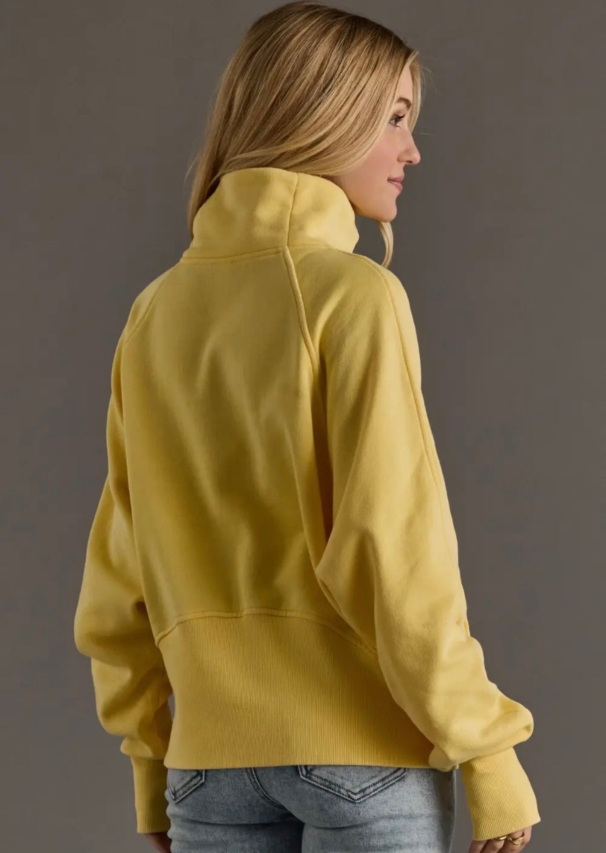 YELLOW QUARTER ZIP SWEATSHIRT