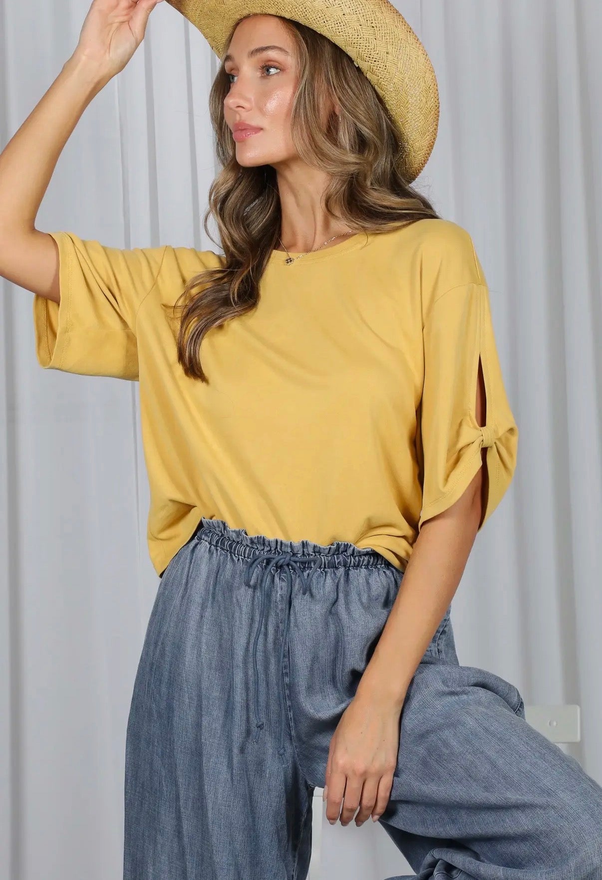 TIE ACCENT SLEEVE TOP